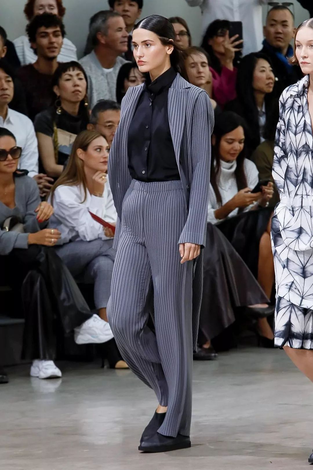 三宅一生——褶皱里的世界「北京新易设计坊」