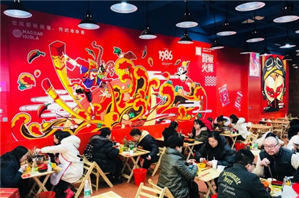 串串香大学食堂,鲜香火辣老成都传统串串香