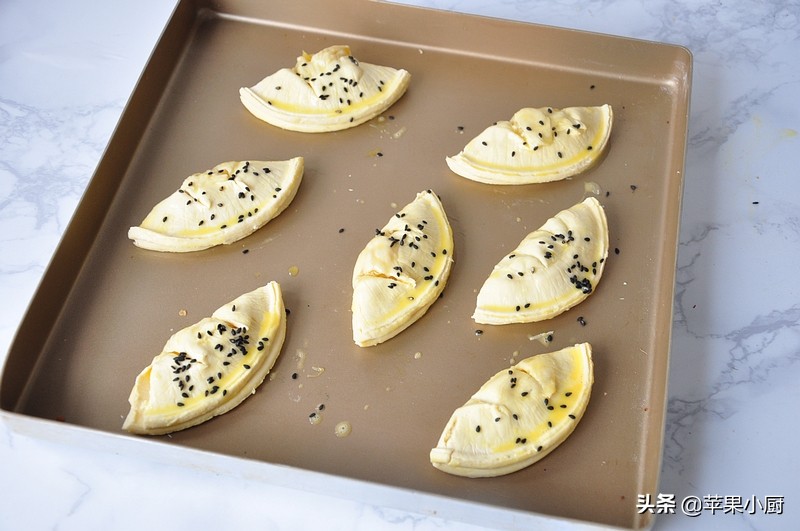 如何制作脆皮菠萝派,菠萝派零基础做法