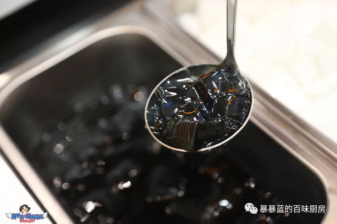 90后女生创业的黑糖甜品专门店，开出了所有自由少女梦想的样子