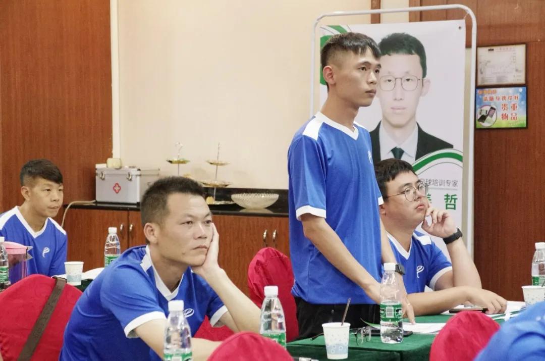 2022年校园足球怎么发展,校园足球怎么发展