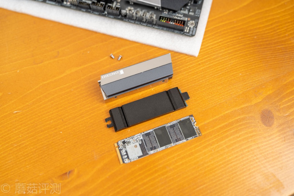 乔思伯m.2散热,乔思伯m.2散热器安装