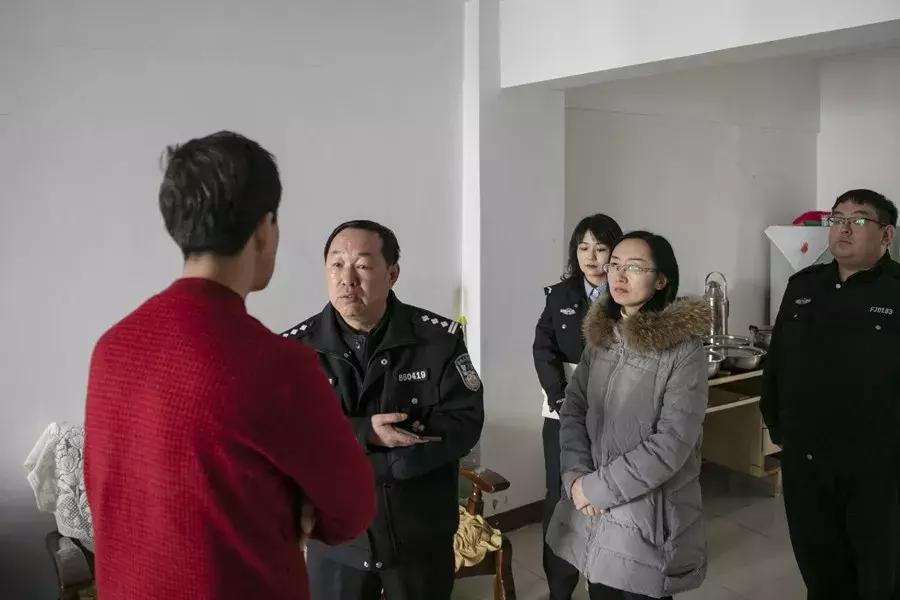 “片警”老王：站好最后一班岗