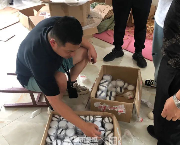 cpb纪梵希圣罗兰气垫,cpb纪梵希粉扑