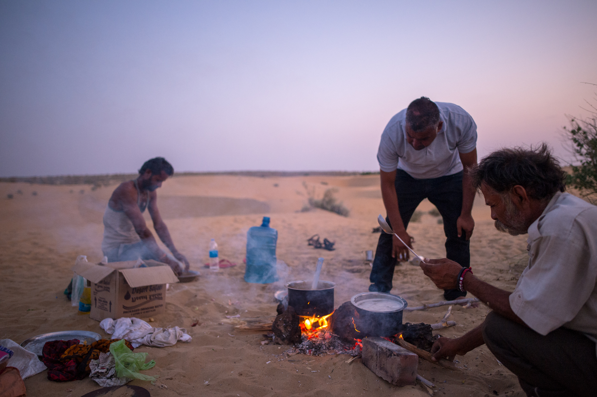 沙漠旅行会遇到的问题,去沙漠旅游可以乱跑吗
