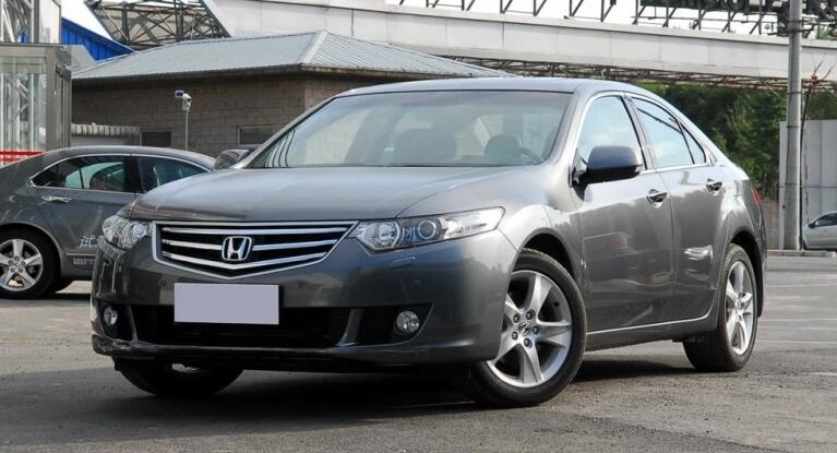 思铂睿2.4加速对比十代雅阁2.0,14年雅阁对比15年思铂睿