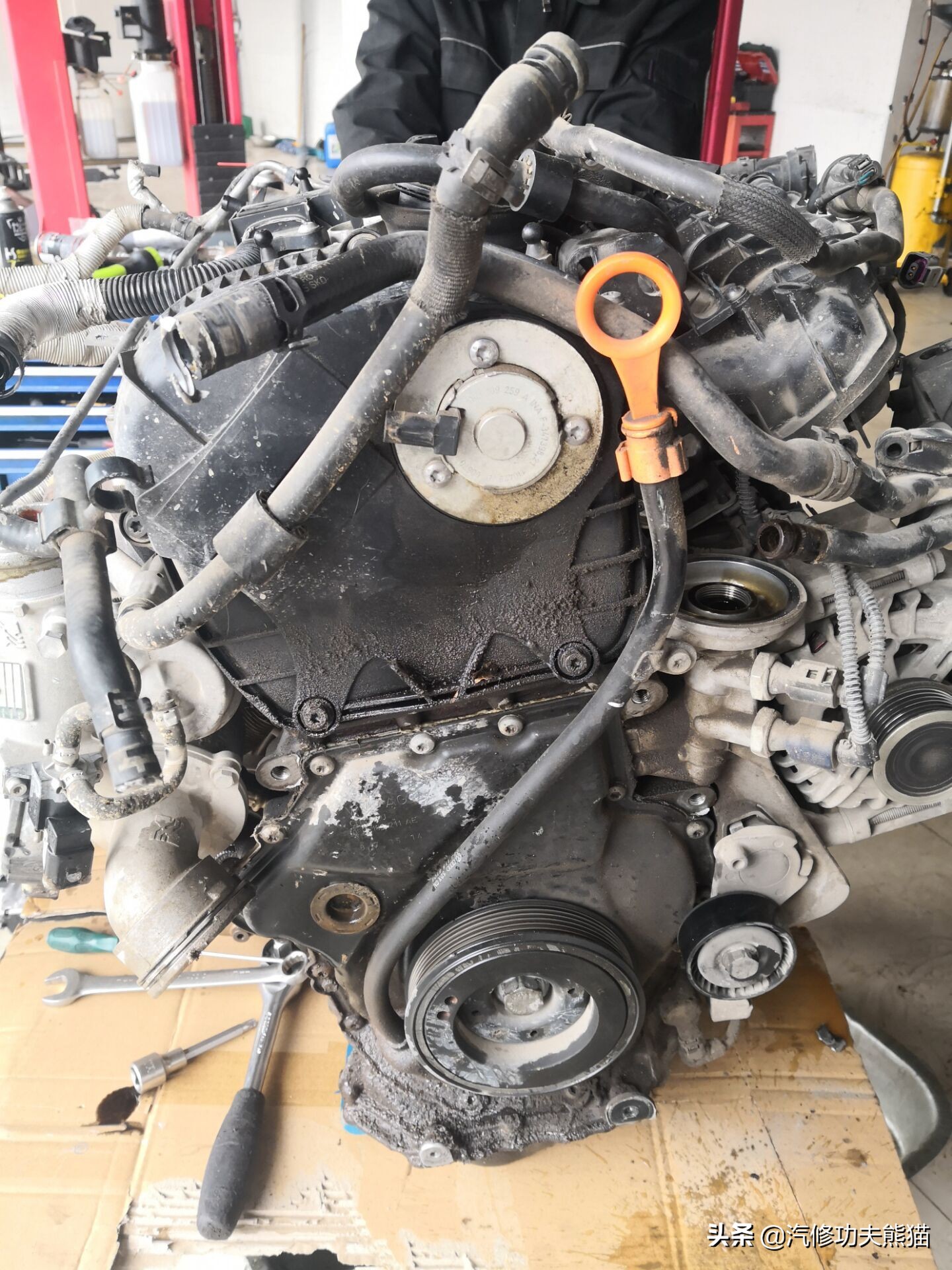 途观1.8t发动机烧机油维修多少钱,途观1.8t烧机油彻底解决