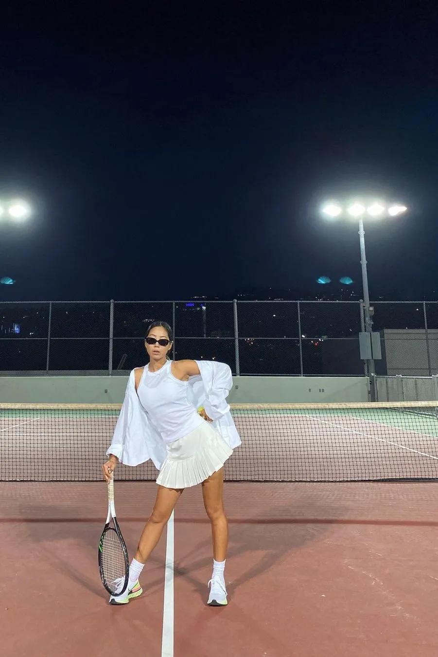 瑜伽服后面的球,瑜伽服后面蝴蝶结