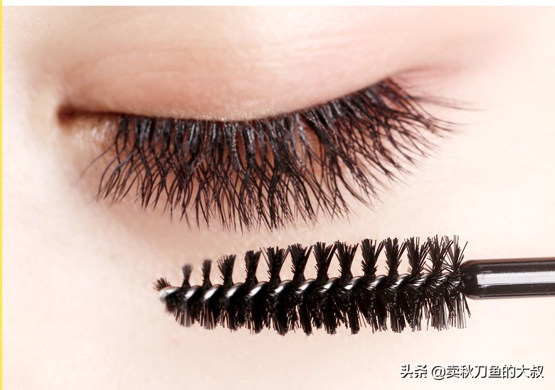 拒绝打造假面妆容，因为真的很丑