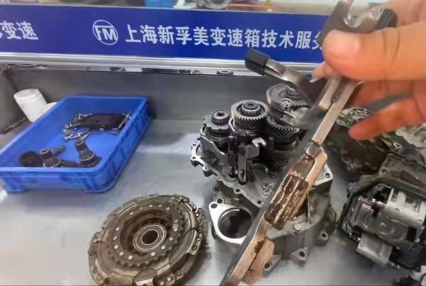 五菱宏光变速箱异响顿挫严重,哈弗h6第三代变速箱异响顿挫