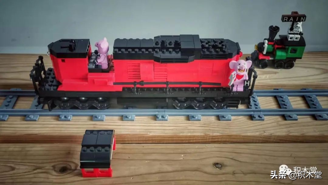 乐*官高**方套内moc最多的一款10183