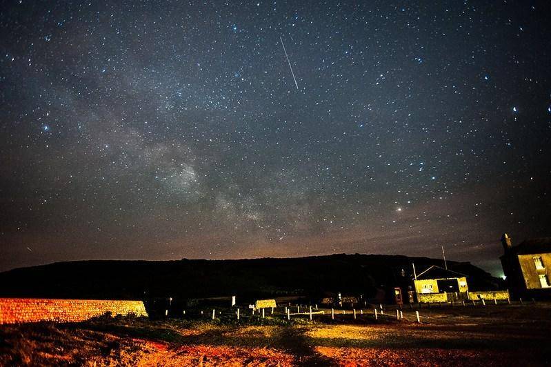 什么是陨石陨石是怎样形成的,什么是陨石视频