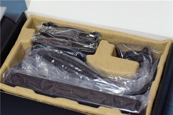 tt冰龙240水冷是12v的还是5v的,一体水冷怎么选择