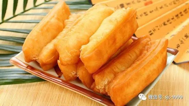 炸油条用脆皮油条粉还用放酵母吗,食用碱加酵母做油条怎么做