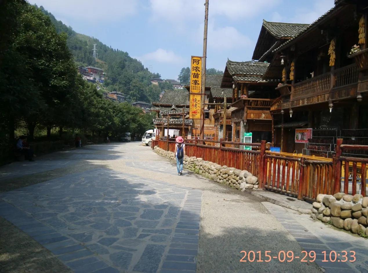 黄果树荔波小七孔苗寨镇远两日游,千户苗寨梵净山黄果树三日游