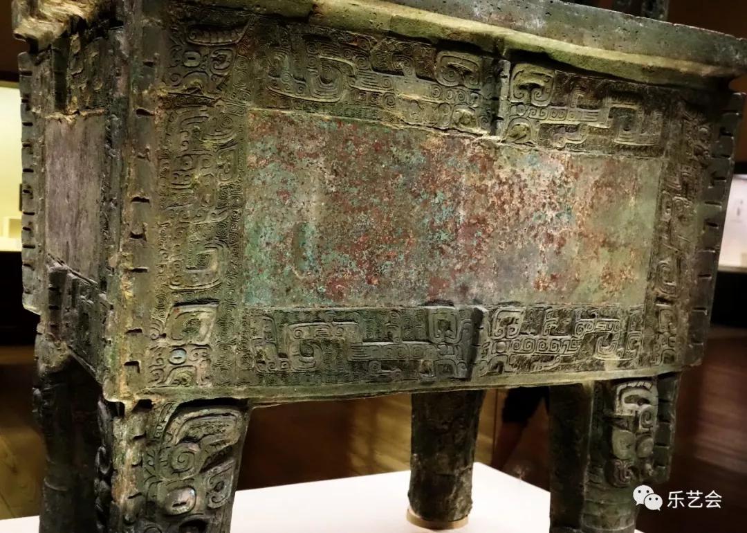 汉代青铜鼎三足鼎价格,海内著名三件青铜大鼎