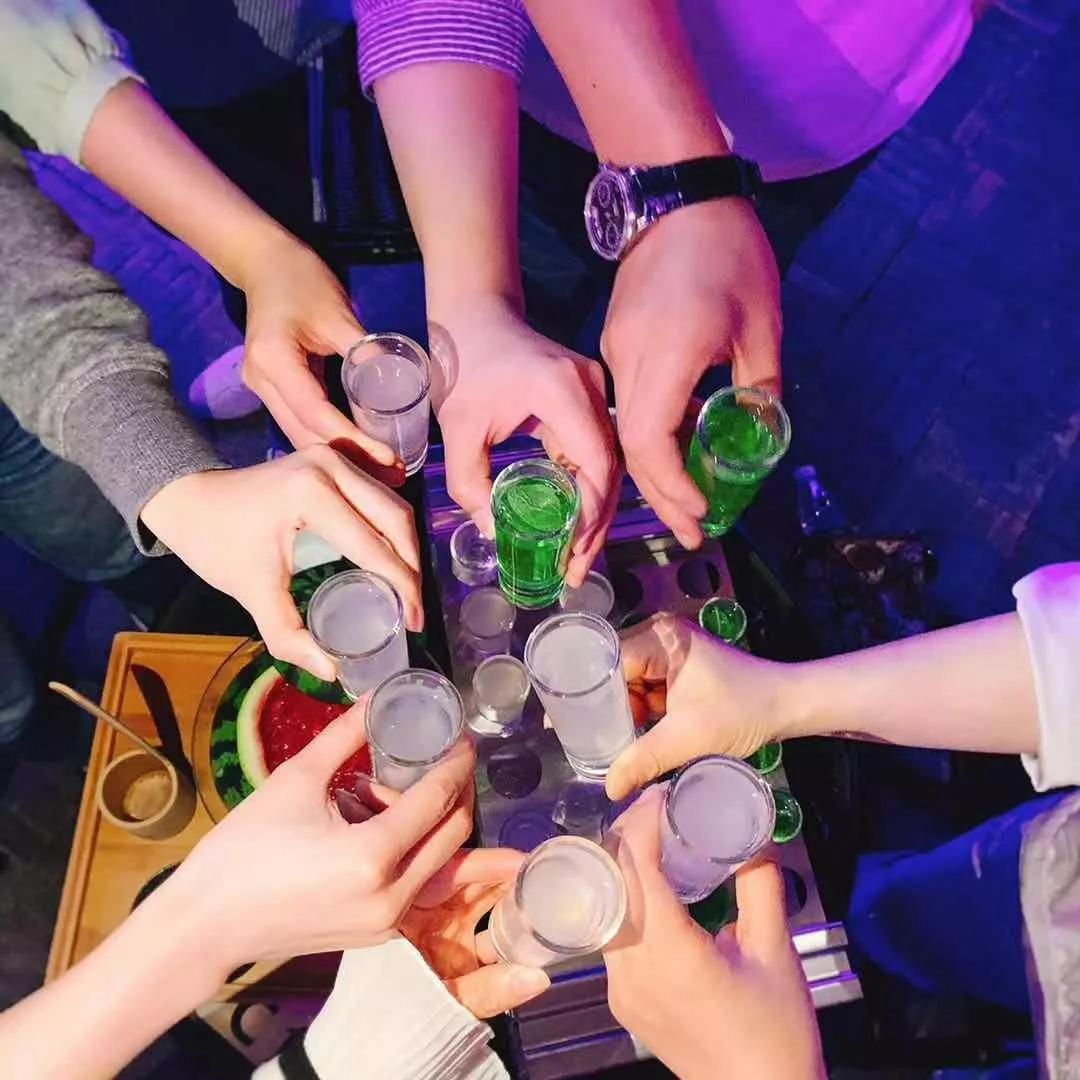 成都网红小酒馆凭什么火爆出圈,成都最火小酒馆