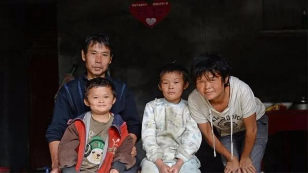 小马云被抛弃后现状,小马云遭解约