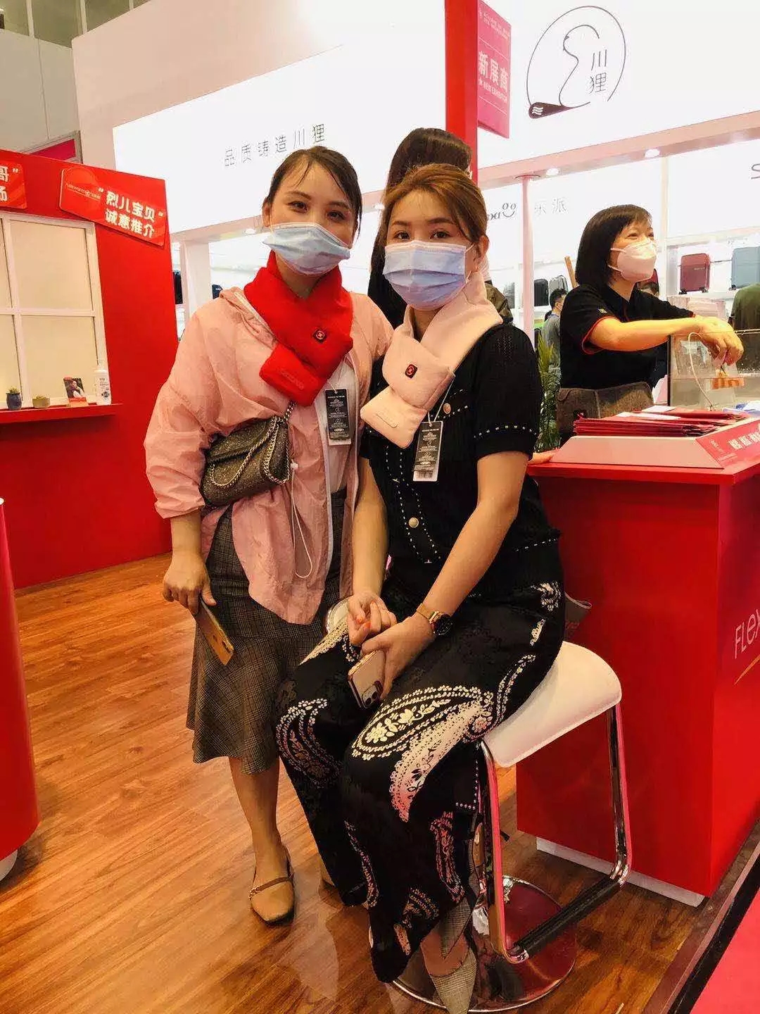 飞乐思flexwarm智能发热围巾,飞乐思flexwarm暖宫带