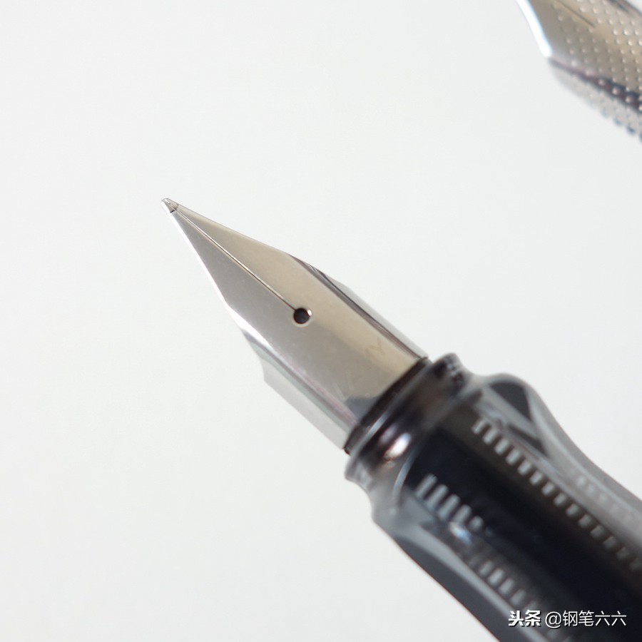 凌美钢笔恒星书写效果,凌美钢笔和流星钢笔哪个好