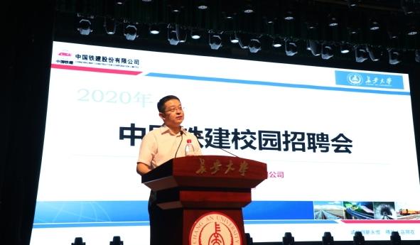 11个专业就业率100%！最近，世界500强企业都来陕西这所大学抢人了！