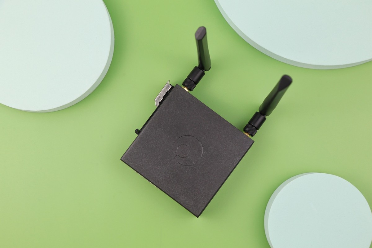 蒲公英R3005G路由器,蒲公英4g路由器r300a怎么样