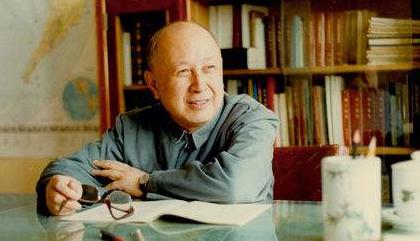 华罗庚和杨振宁谁比较厉害,杨振宁排名全球物理学家第几