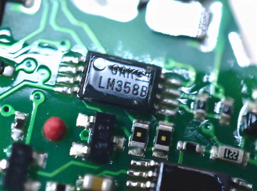 博世手电钻拆解:“十八般武艺”安装更易