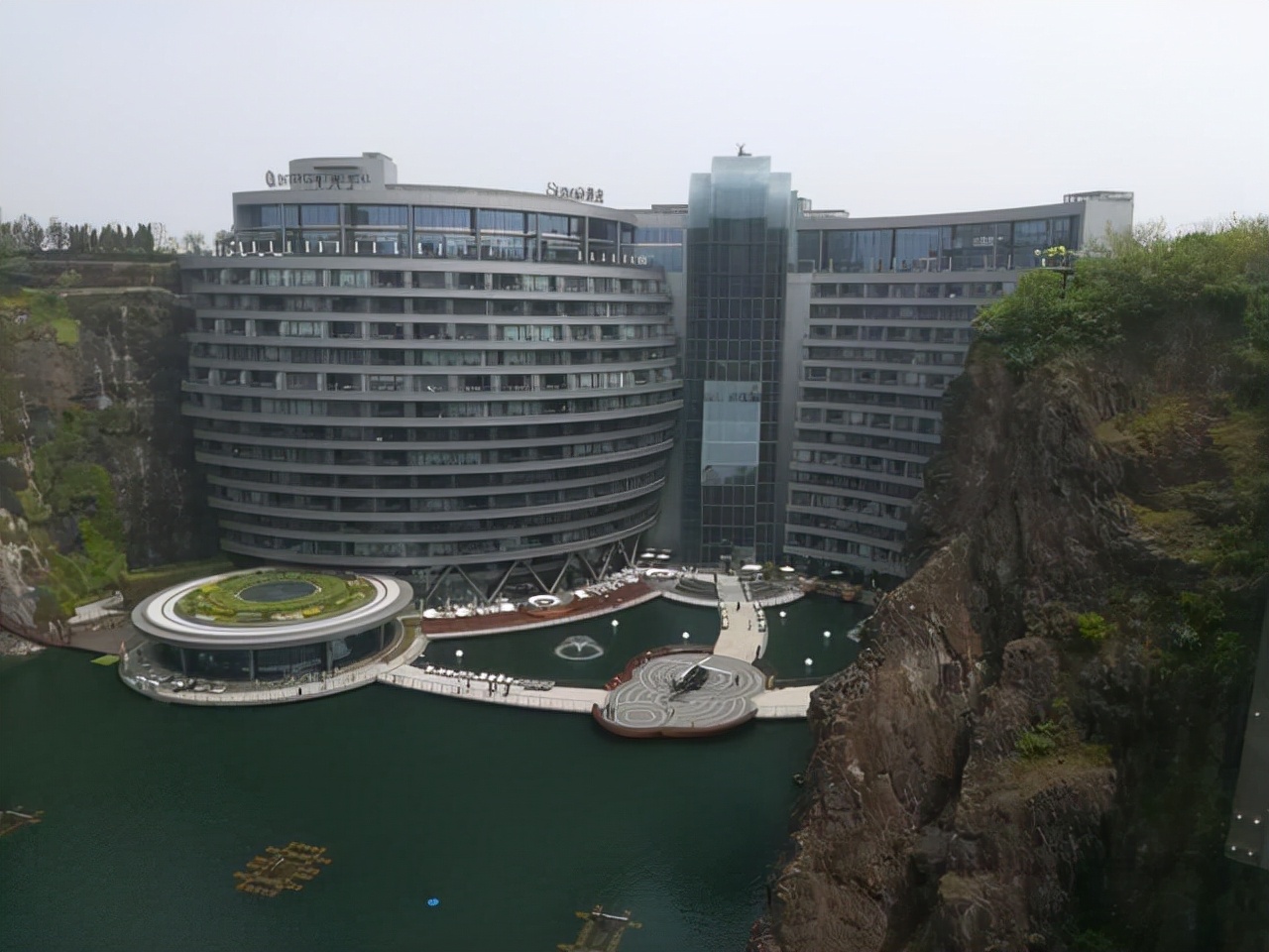 强推5本爽翻天的重生流网络小说，开启金手指，幸运滚滚来