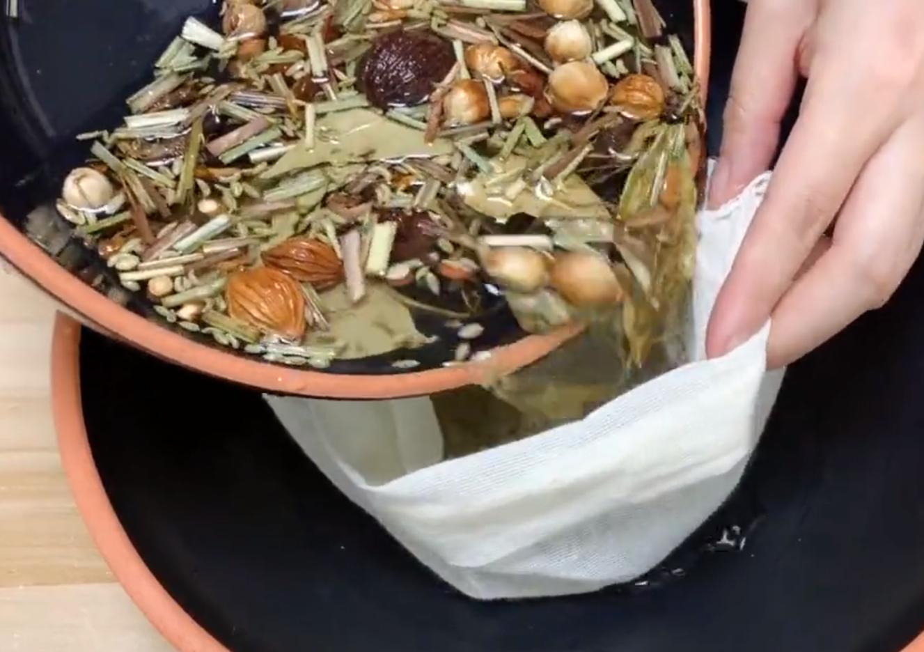 传统卤鸭掌做法,卤鸭掌家庭版正宗制作方法