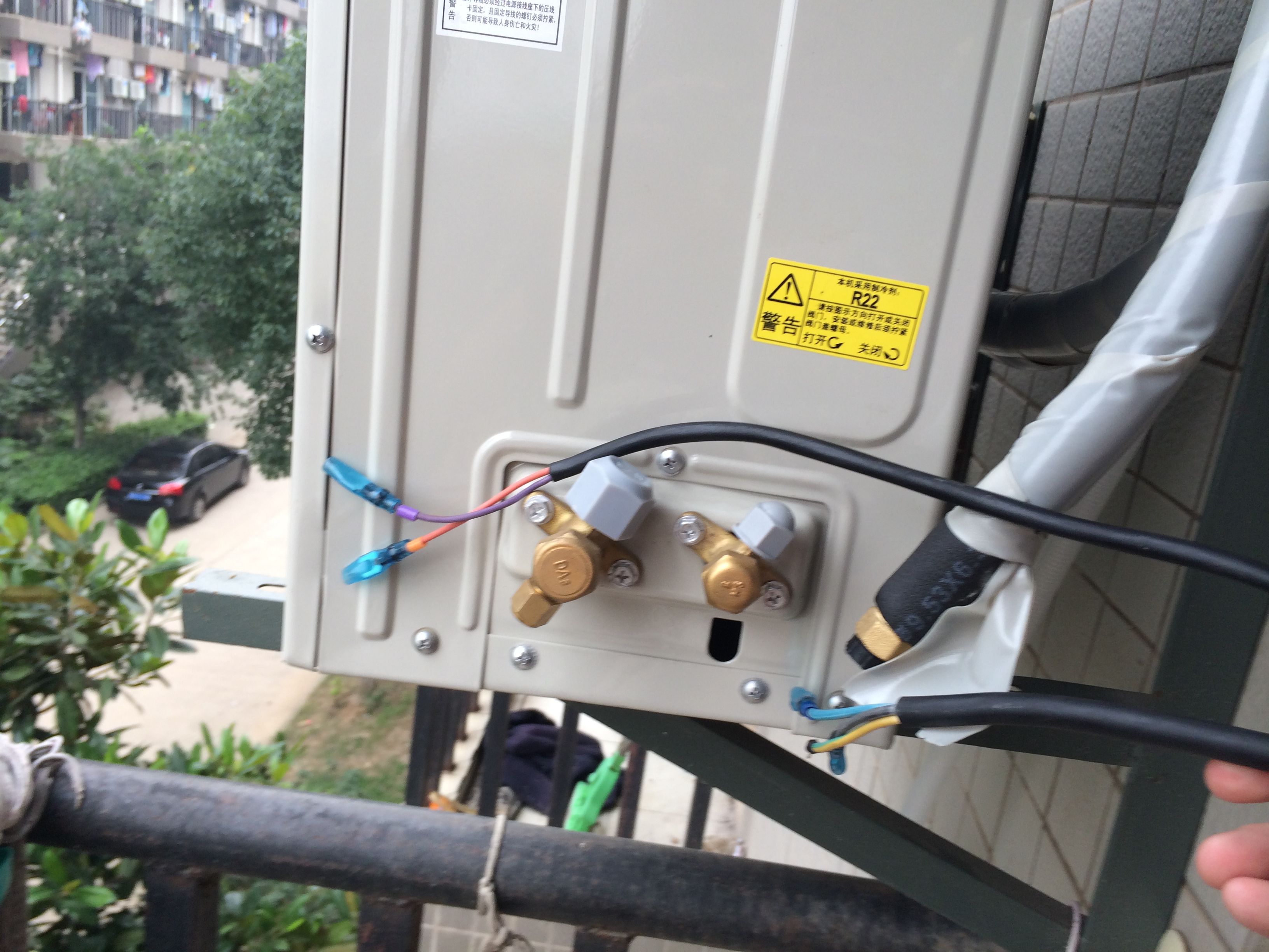 空调抽真空与不抽真空区别,空调师傅抽真空后又放了点气