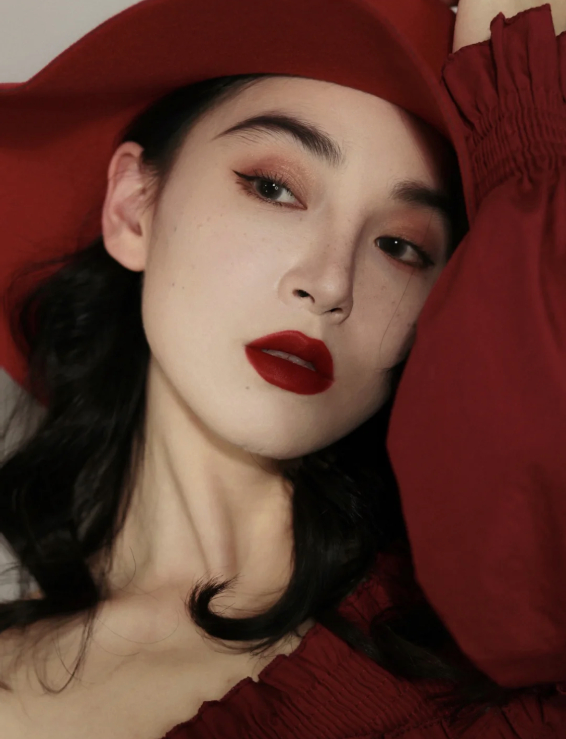 一看就很有钱的女人，都喜欢买这几支口红，涂着显白又很有品味