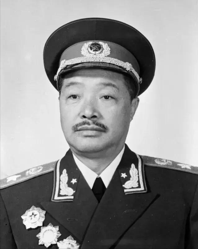 十大元帅,单论战功谁排第一?毛主席又给予了他们怎样的评价?