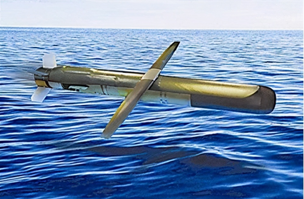 世界最快的鱼雷快艇速度,世界最快的鱼雷图片