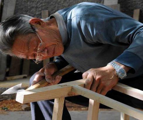 木工一般多少钱一个月,上海木工天津木工工资一天多少钱