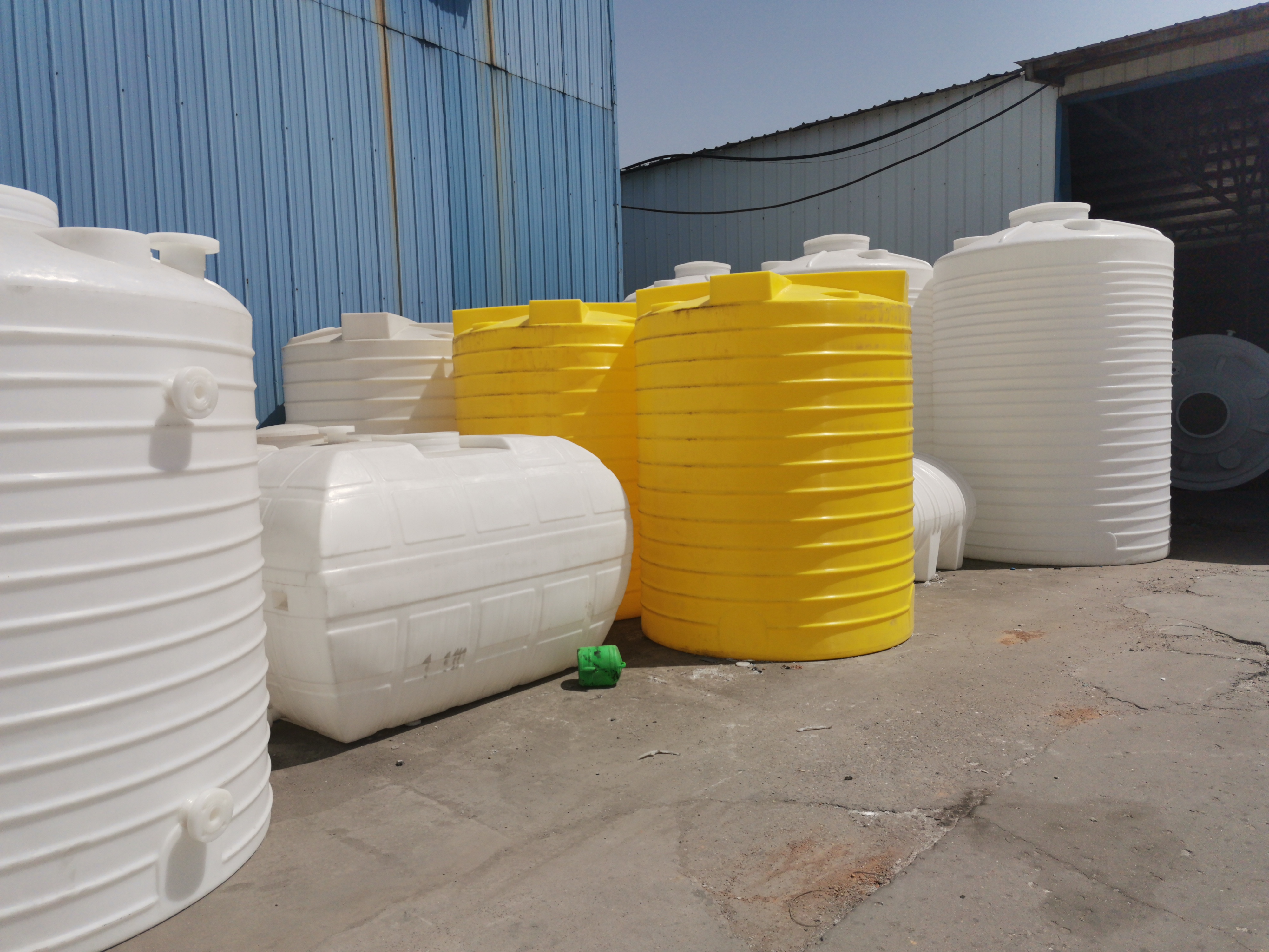 专业低温储罐补漏方案,塑料pe储罐生产供应