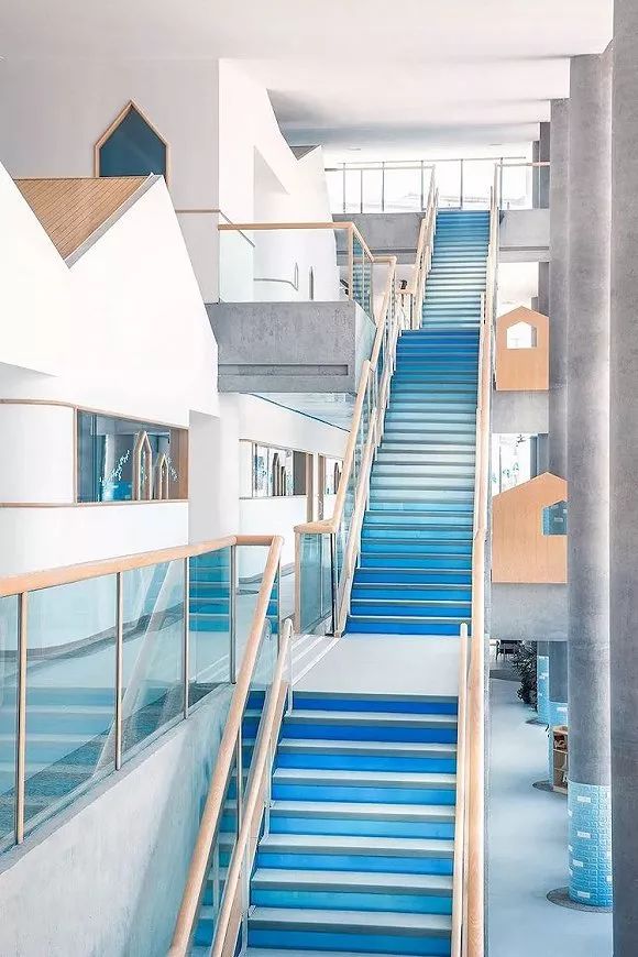 国内10所最美幼儿园,最美中国幼儿园视频