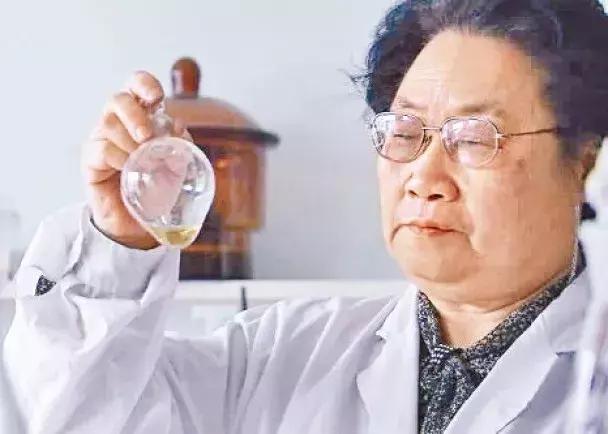 青蒿素屠呦呦红斑狼疮,屠呦呦青蒿素治疗红斑