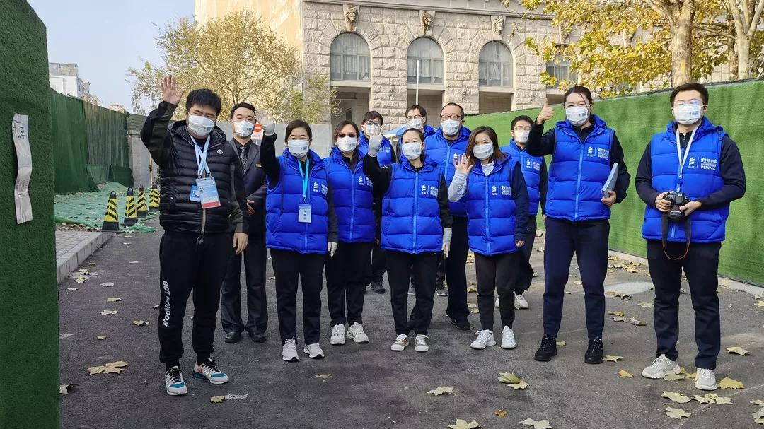 解封后工作人员隔离,解封了一线医务人员连夜返程