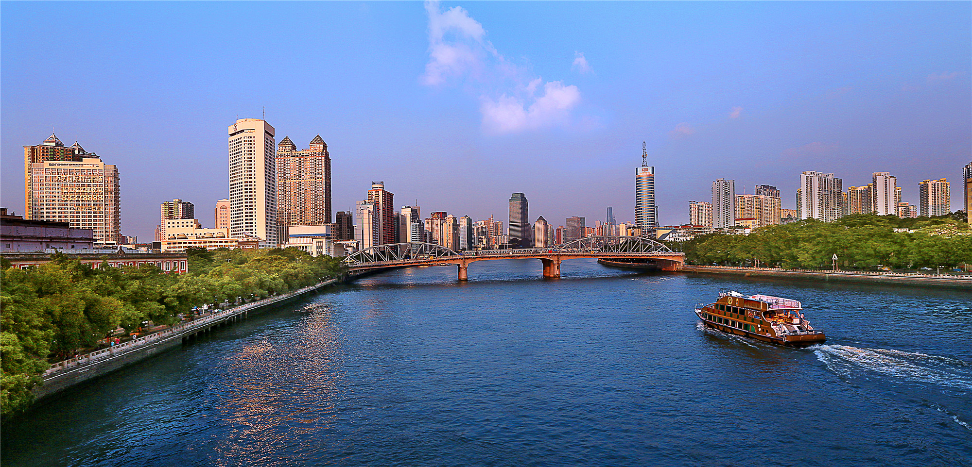 广州人行景观桥最新情况,广州海心沙人行天桥