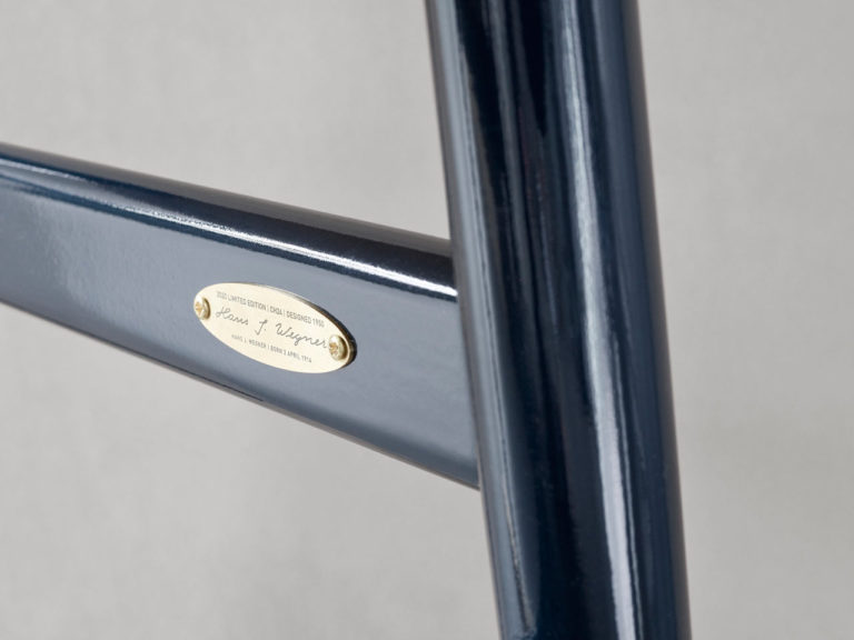 北欧简约实木椅子叉骨椅,名椅