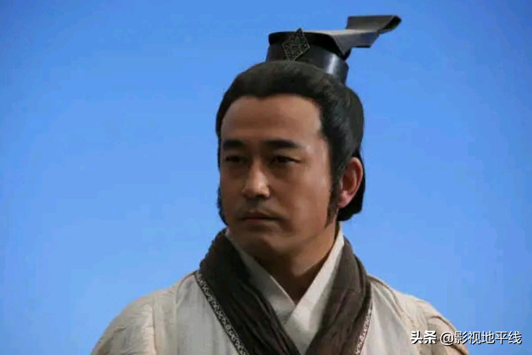 孙红雷得承认，在《扫黑风暴》里，他的演技输给了王志飞