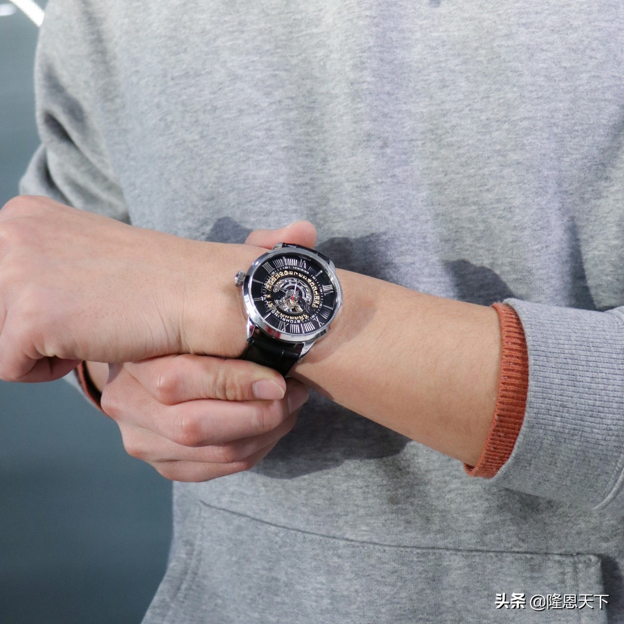 石英手表与机械手表哪个好,到底是机械手表还是石英手表好