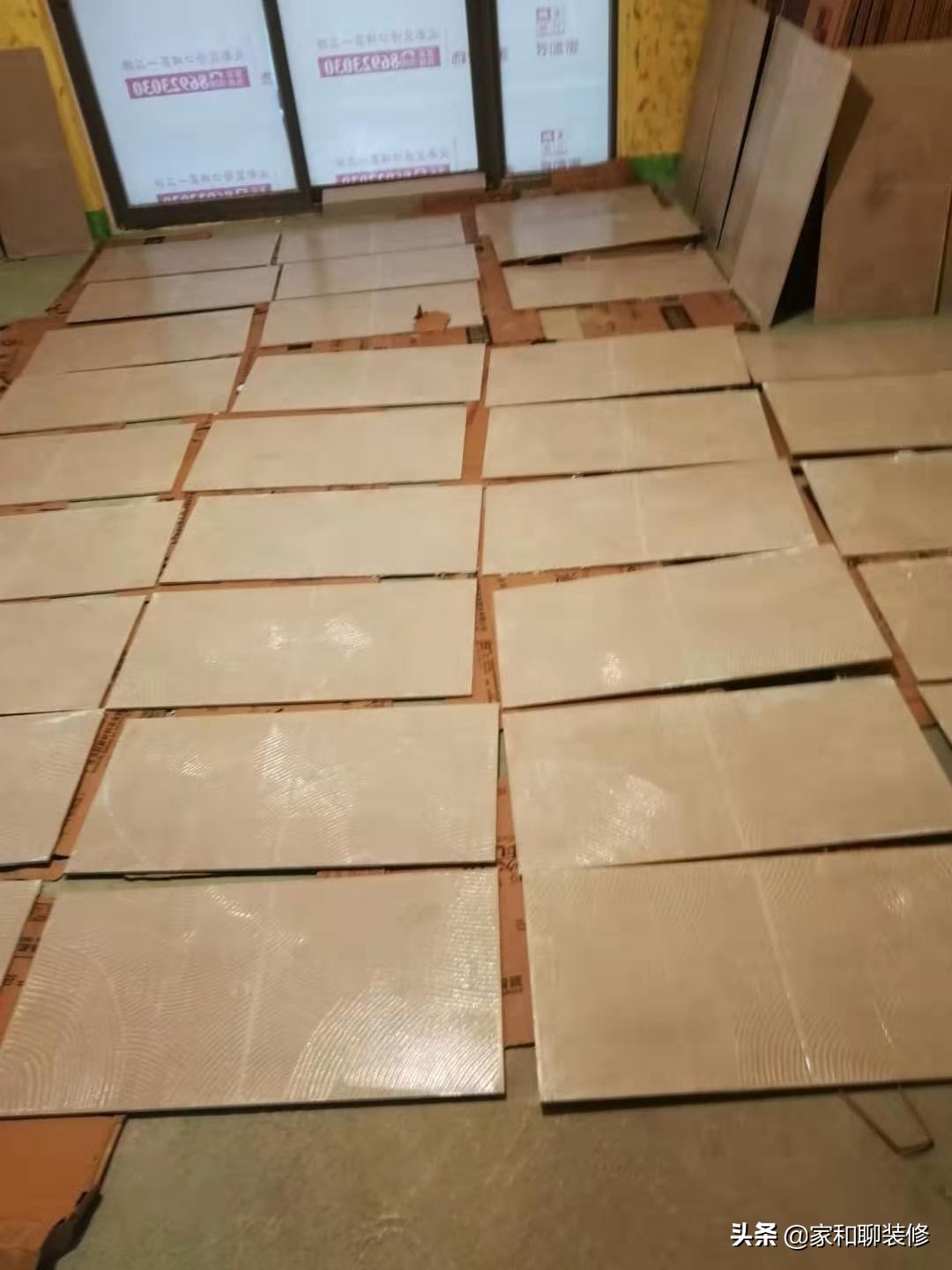 玻化砖贴墙容易掉是什么原因,地砖玻化砖空鼓脱落是怎么回事