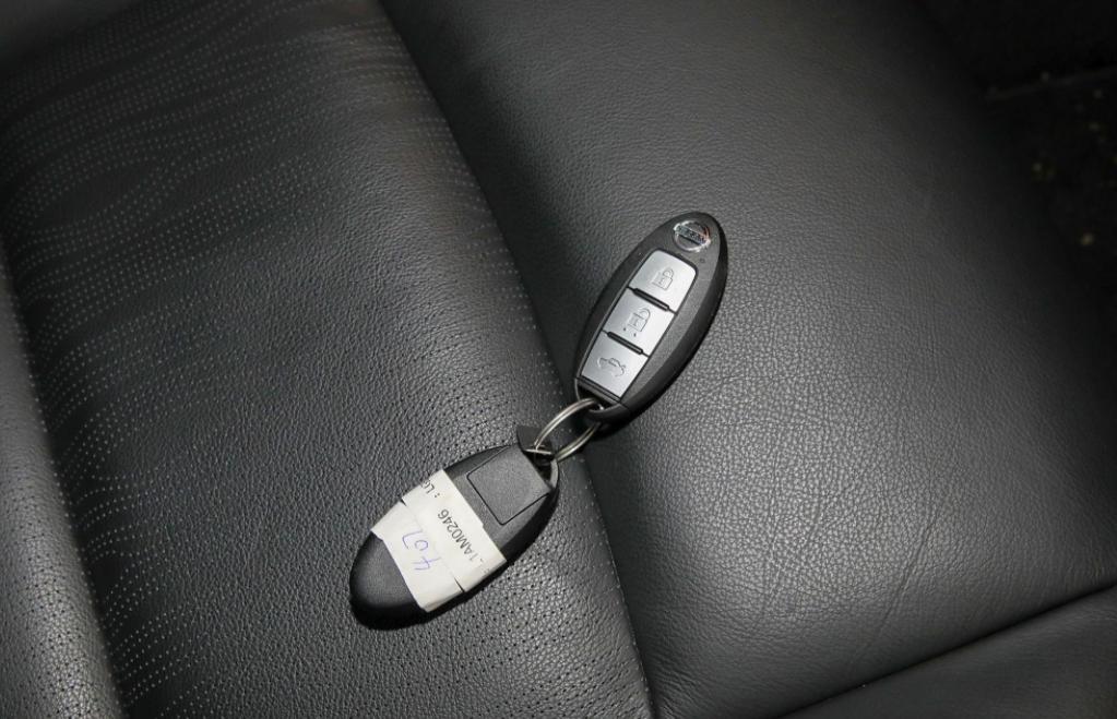 天籁汽车防盗系统锁死怎么解锁,日产天籁防盗系统锁故障怎么解决