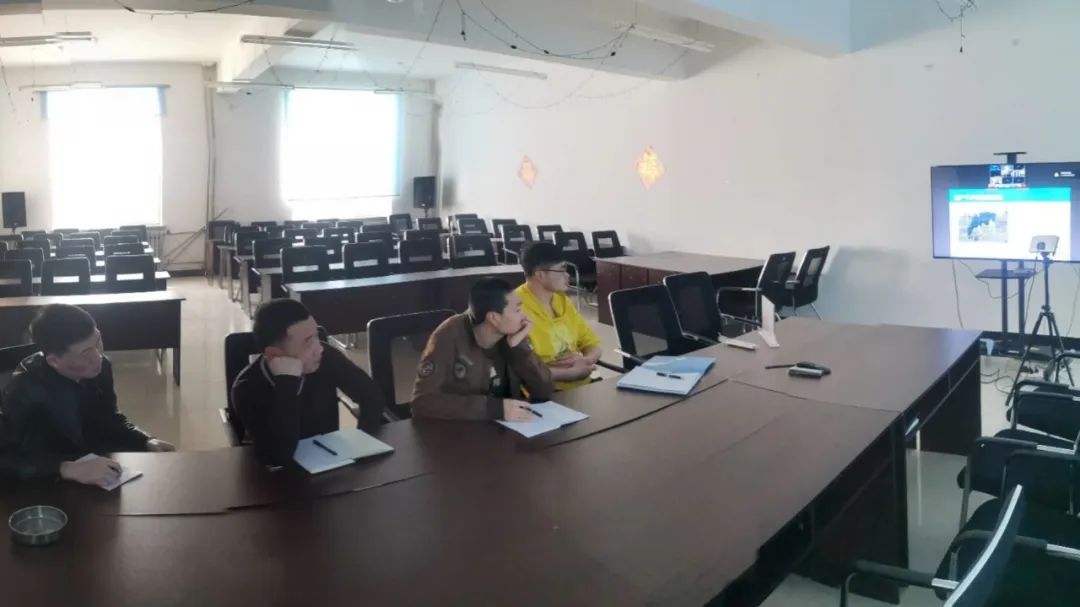 如何预防产后乳腺炎,产后疾病预防与护理