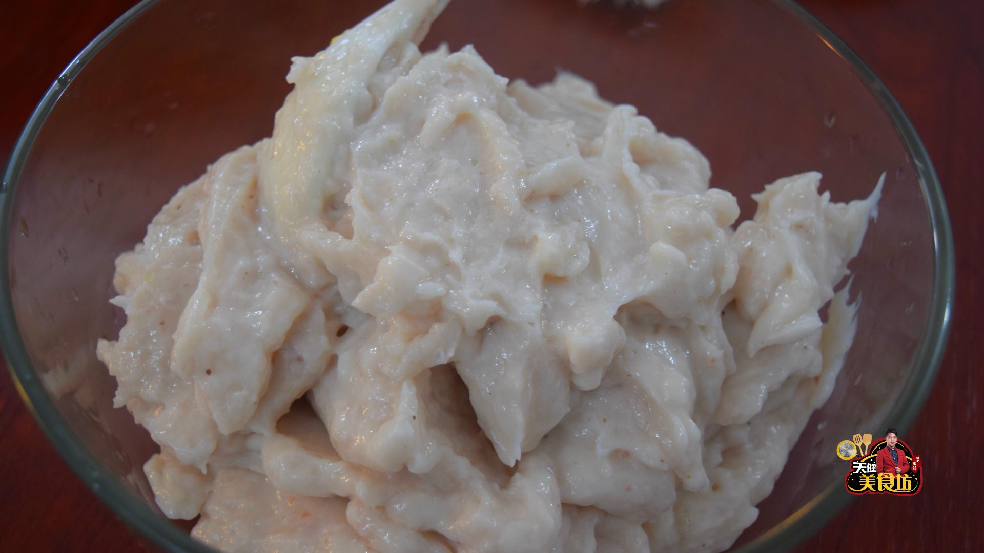 草鱼丸子的家常做法大全视频,草鱼丸子加什么菜最好吃