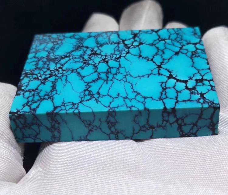 绿松石乌兰花是哪的料,乌兰花绿松石真假图