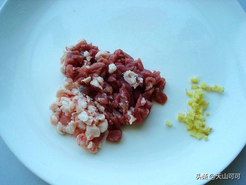 炒肉酱怎么炒好吃,炒肉酱用料比例