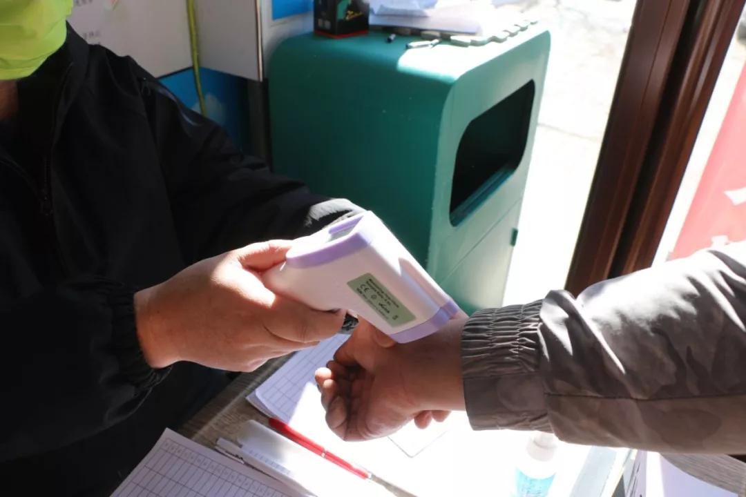 9小时，50张图，带您看全村最靓“代购员”